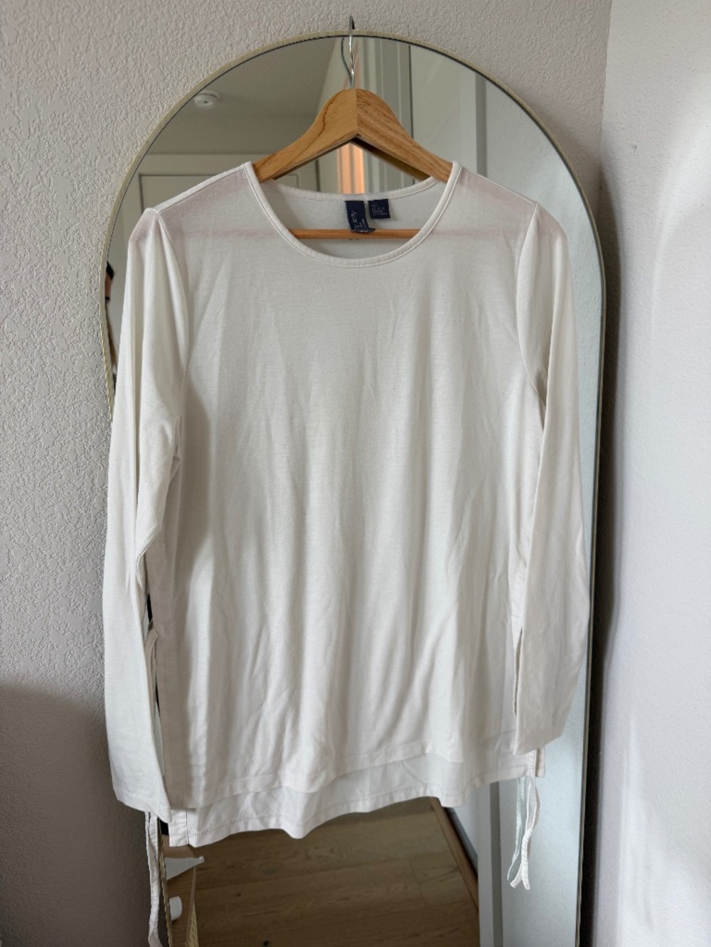 Sweaty Betty Side-Tie Long-Sleeve Top – White – UK M / US 8–10